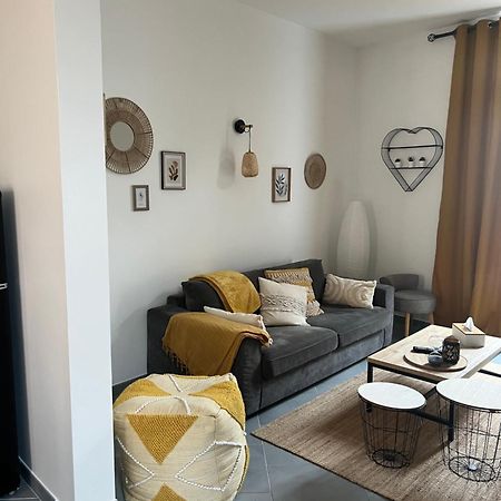 La Jolie Petite Maison Saint-André-les-Vergers Exteriör bild