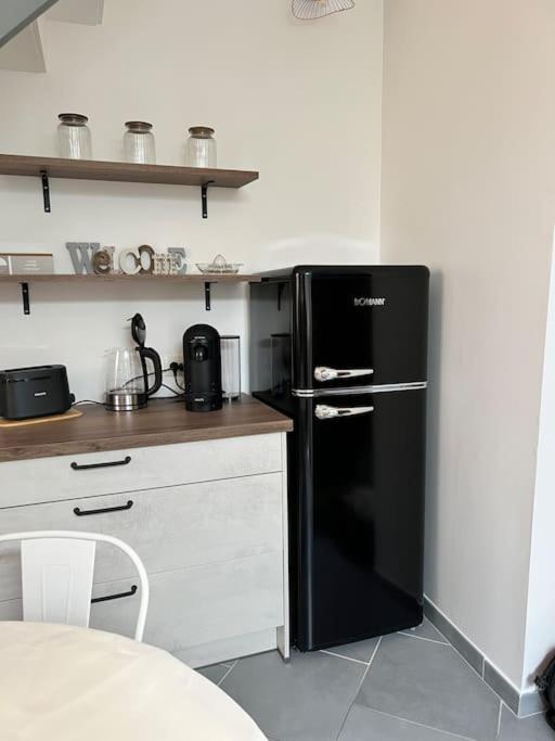 La Jolie Petite Maison Saint-André-les-Vergers Exteriör bild