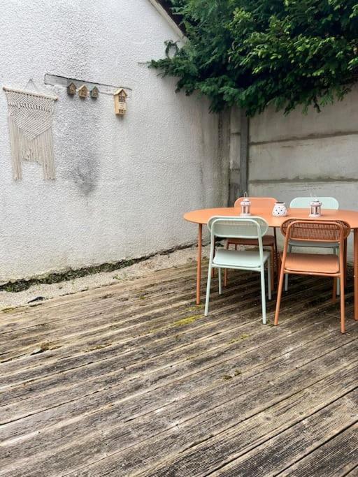 La Jolie Petite Maison Saint-André-les-Vergers Exteriör bild